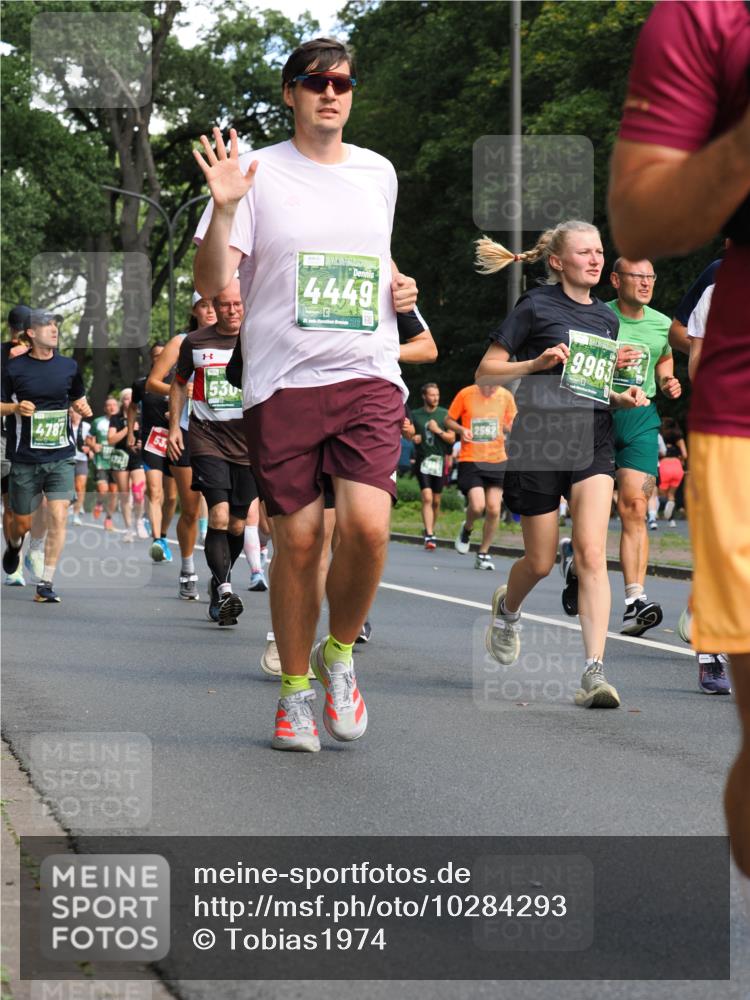 13.09.2026 - 21. swb-Marathon Bremen TobiasT http://msf.ph/oto/10284293 13.09.2026 12:08:37 Laufen 4787, 53, 530, 4449, 21, 326, 2562, 9963 meine-sportfotos.de