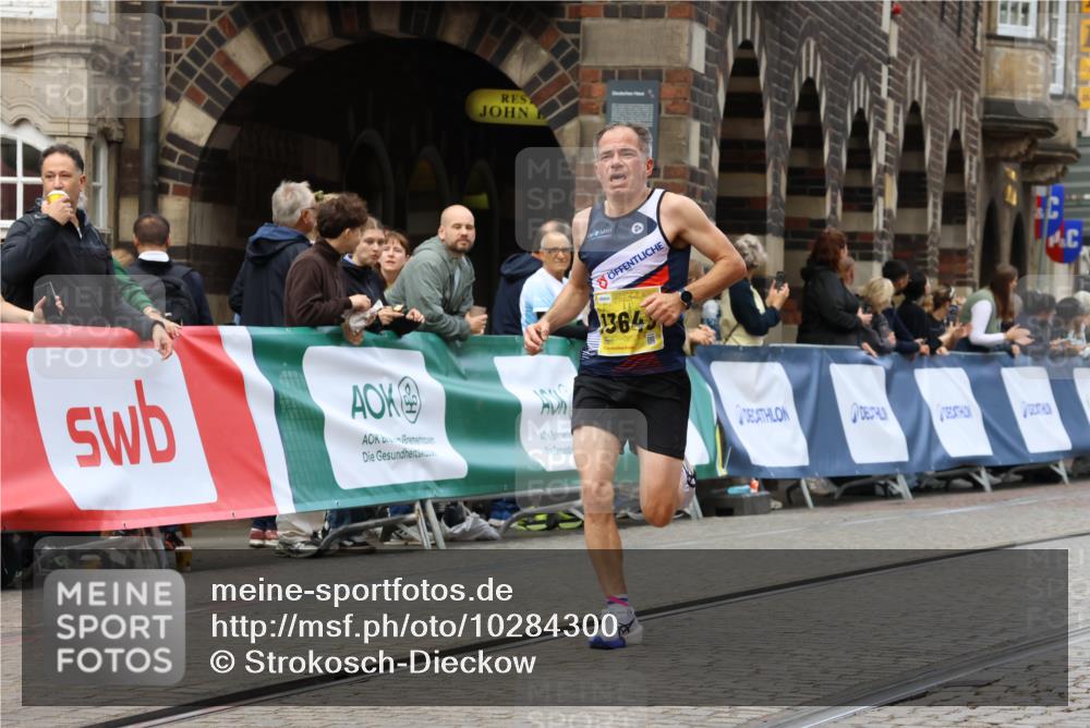 13.09.2026 - 21. swb-Marathon Bremen Strokosch-Dieckow http://msf.ph/oto/10284300 13.09.2026 10:31:54 Ziel 13504, 13643, 13543, 13582, 13632 meine-sportfotos.de