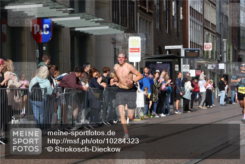 13.09.2026 - 21. swb-Marathon Bremen Strokosch-Dieckow http://msf.ph/oto/10284323 13.09.2026 10:36:11 Ziel 11916, 12324, 12456, 12513, 13548, 13575, 10244, 11067, 13534 meine-sportfotos.de