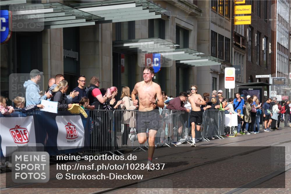 13.09.2026 - 21. swb-Marathon Bremen Strokosch-Dieckow http://msf.ph/oto/10284337 13.09.2026 10:36:12 Ziel 11916, 12324, 12456, 12513, 13548, 13575, 10244, 11067, 13534 meine-sportfotos.de