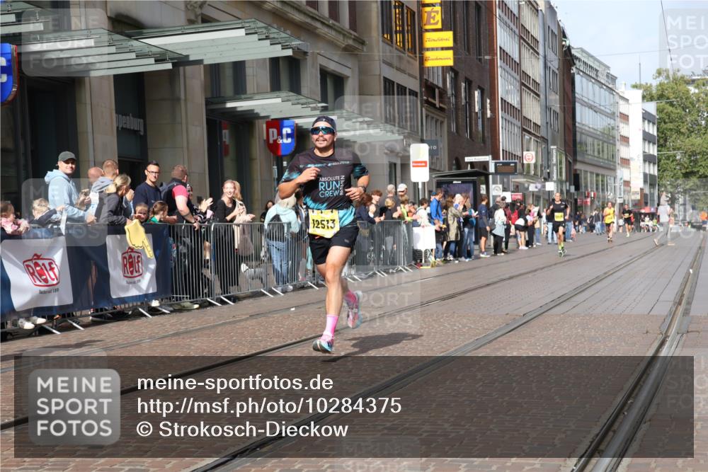 13.09.2026 - 21. swb-Marathon Bremen Strokosch-Dieckow http://msf.ph/oto/10284375 13.09.2026 10:36:15 Ziel 11916, 12456, 13548, 13575, 10244, 11067, 12324, 12513, 13534 meine-sportfotos.de
