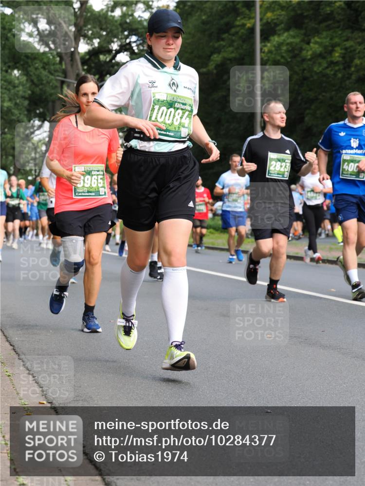 13.09.2026 - 21. swb-Marathon Bremen TobiasT http://msf.ph/oto/10284377 13.09.2026 12:08:53 Laufen 3965, 10084, 26, 2823, 400 meine-sportfotos.de