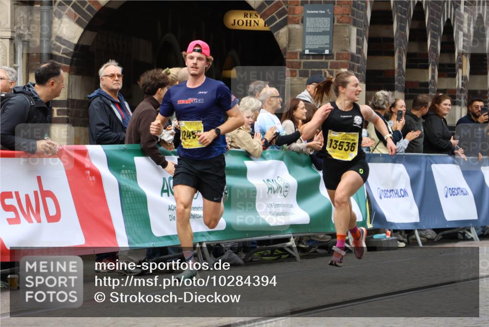 13.09.2026 - 21. swb-Marathon Bremen Strokosch-Dieckow http://msf.ph/oto/10284394 13.09.2026 10:32:02 Ziel 13504, 13533, 13536, 13643, 13543, 13582, 13632 meine-sportfotos.de