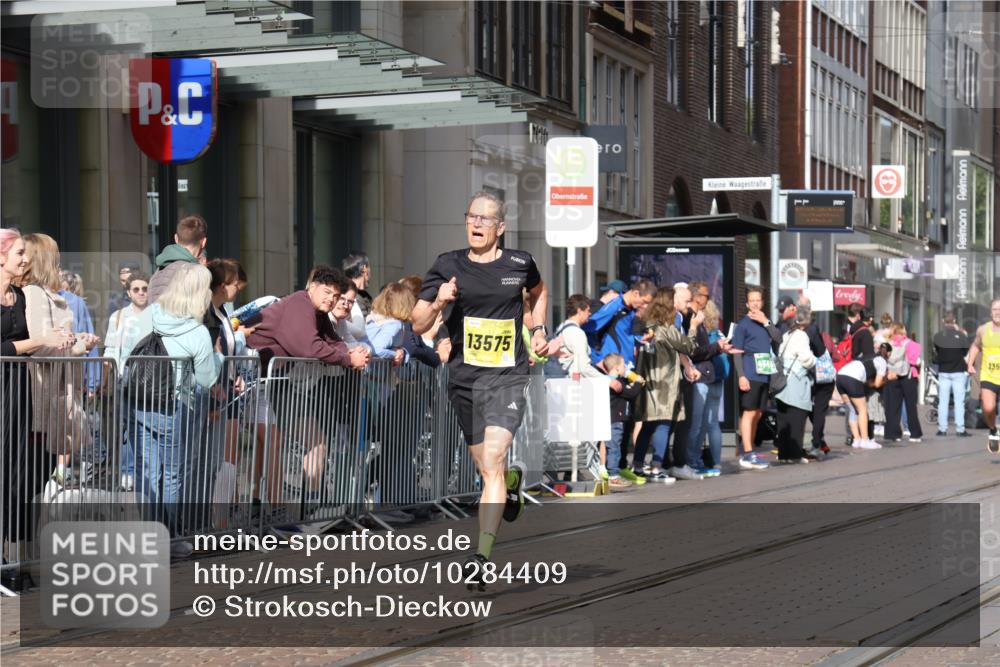 13.09.2026 - 21. swb-Marathon Bremen Strokosch-Dieckow http://msf.ph/oto/10284409 13.09.2026 10:36:20 Ziel 11738, 11916, 12456, 13548, 10244, 11067, 12324, 12513, 13534, 13575 meine-sportfotos.de