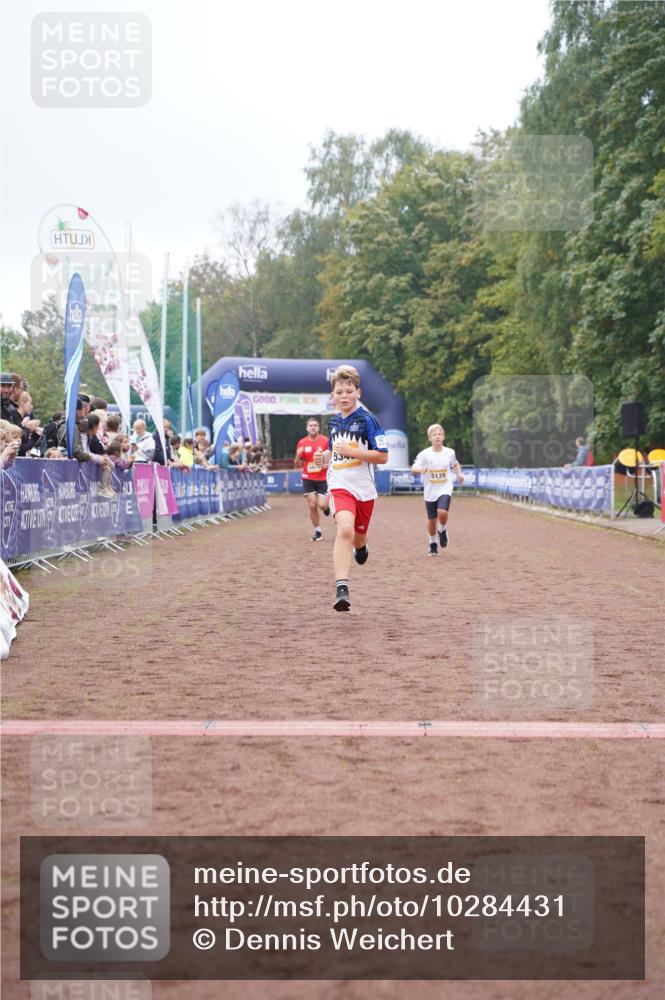 13.09.2026 - Airport Race Dennis Weichert http://msf.ph/oto/10284431 13.09.2026 10:25:45 Ziel 5139, 5346, 5414 meine-sportfotos.de