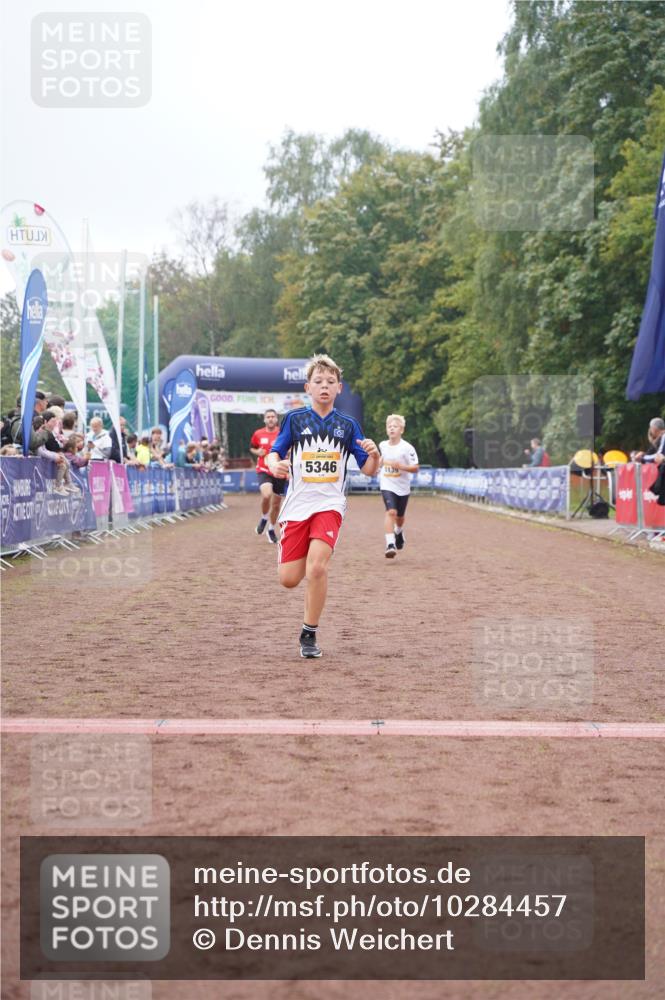 13.09.2026 - Airport Race Dennis Weichert http://msf.ph/oto/10284457 13.09.2026 10:25:45 Ziel 5139, 5346, 5414 meine-sportfotos.de