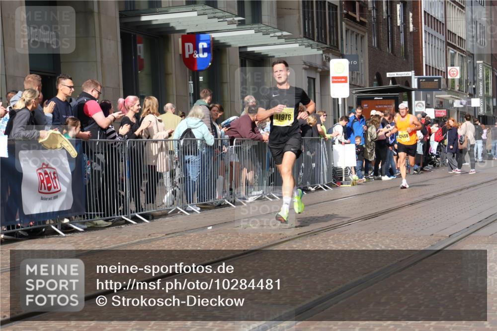 13.09.2026 - 21. swb-Marathon Bremen Strokosch-Dieckow http://msf.ph/oto/10284481 13.09.2026 10:36:31 Ziel 11738, 12456, 12520, 13606, 11916, 12324, 12513, 13548, 13575 meine-sportfotos.de