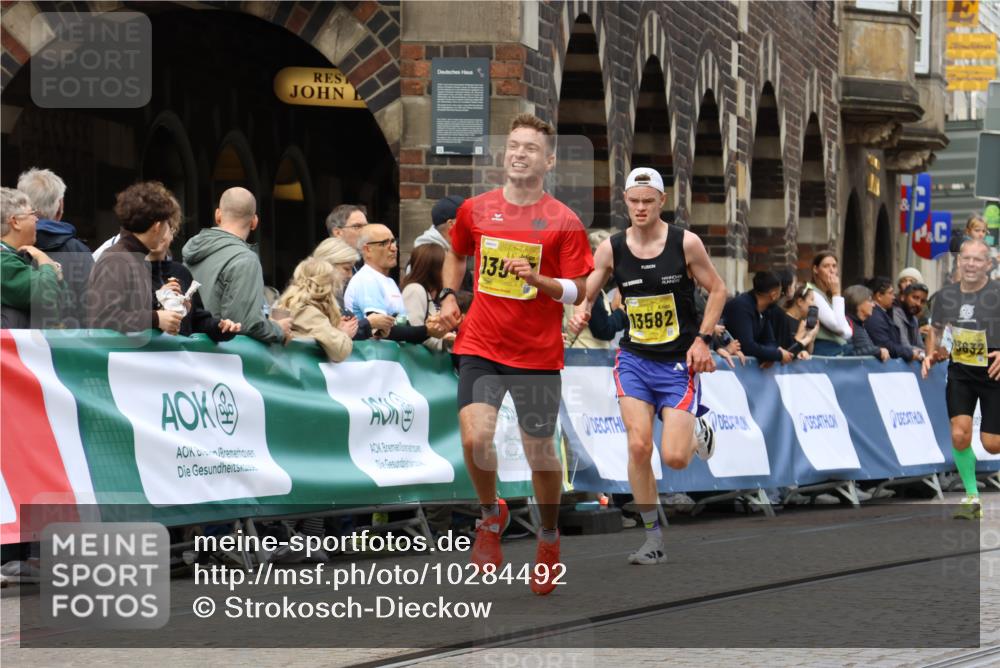 13.09.2026 - 21. swb-Marathon Bremen Strokosch-Dieckow http://msf.ph/oto/10284492 13.09.2026 10:32:16 Ziel 12457, 13533, 13536, 13543, 13573, 13618, 13524, 13564, 13638, 13639 meine-sportfotos.de