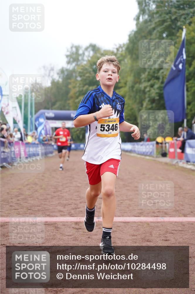 13.09.2026 - Airport Race Dennis Weichert http://msf.ph/oto/10284498 13.09.2026 10:25:47 Ziel 5063, 5139, 5346, 5414 meine-sportfotos.de