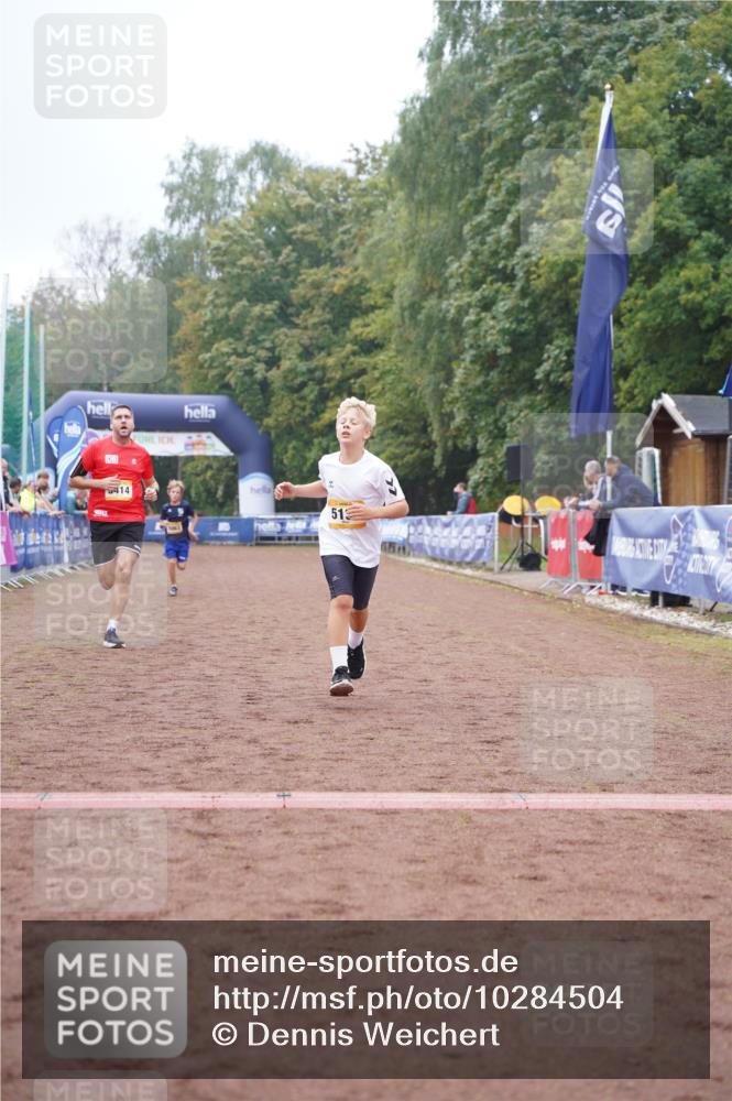 13.09.2026 - Airport Race Dennis Weichert http://msf.ph/oto/10284504 13.09.2026 10:25:48 Ziel 5063, 5139, 5346, 5414 meine-sportfotos.de