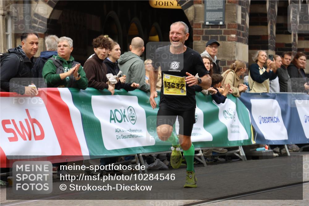 13.09.2026 - 21. swb-Marathon Bremen Strokosch-Dieckow http://msf.ph/oto/10284546 13.09.2026 10:32:18 Ziel 12457, 13533, 13536, 13543, 13573, 13582, 13618, 13632, 13524, 13564, 13638, 13639 meine-sportfotos.de