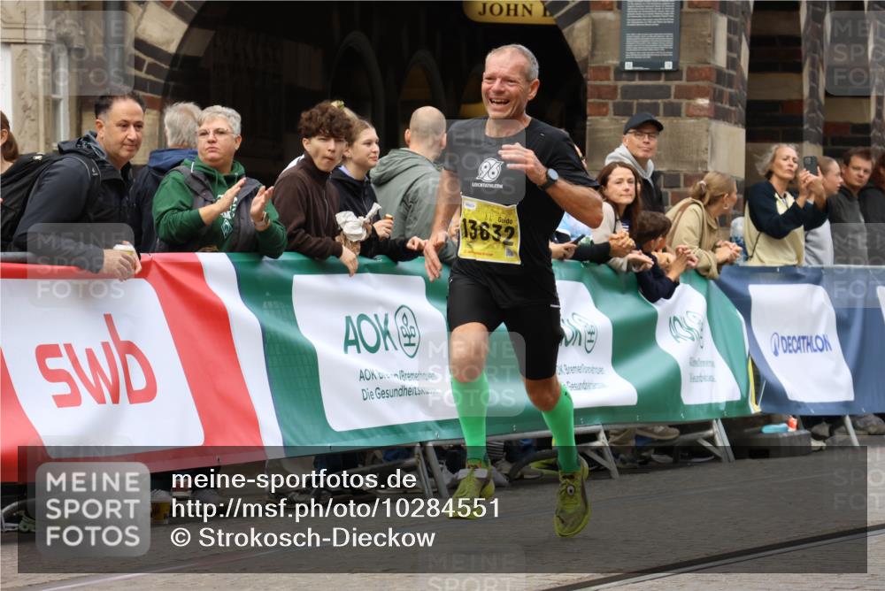 13.09.2026 - 21. swb-Marathon Bremen Strokosch-Dieckow http://msf.ph/oto/10284551 13.09.2026 10:32:18 Ziel 12457, 13533, 13536, 13543, 13573, 13582, 13618, 13632, 13524, 13564, 13638, 13639 meine-sportfotos.de