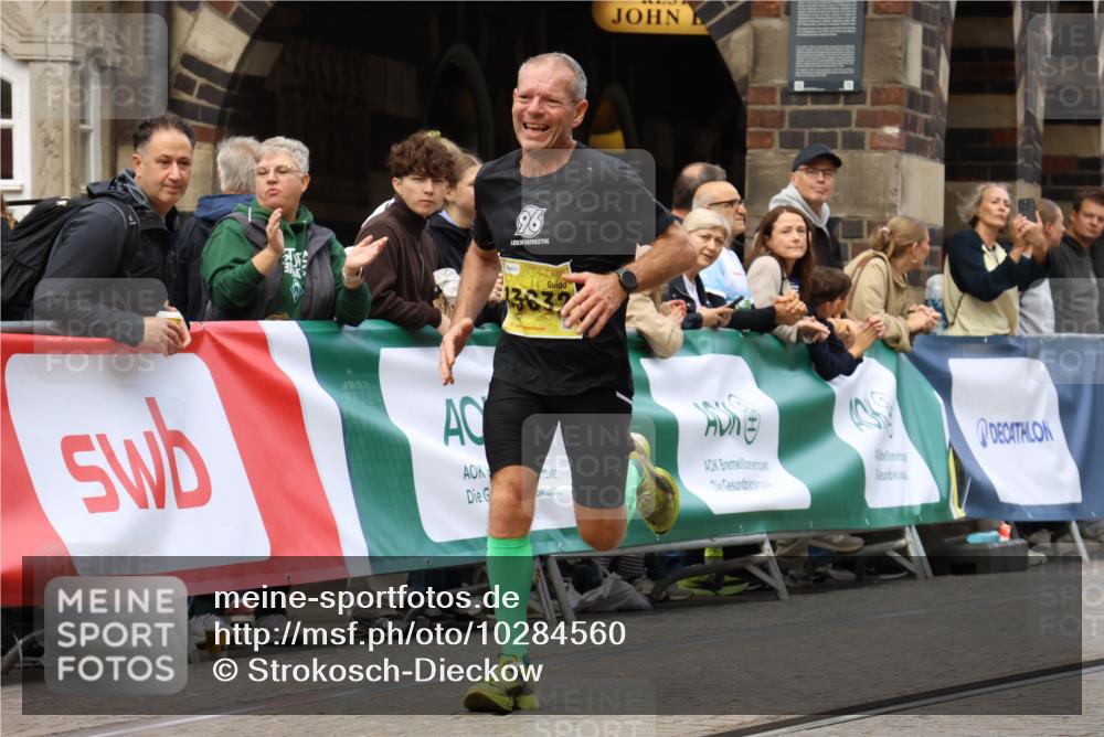 13.09.2026 - 21. swb-Marathon Bremen Strokosch-Dieckow http://msf.ph/oto/10284560 13.09.2026 10:32:18 Ziel 12457, 13533, 13536, 13543, 13573, 13582, 13618, 13632, 13524, 13564, 13638, 13639 meine-sportfotos.de
