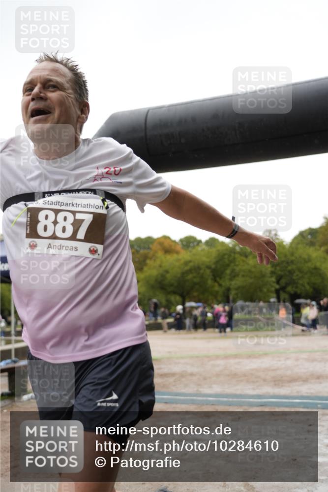 13.09.2026 - Stadtparktriathlon Patografie http://msf.ph/oto/10284610 13.09.2026 13:05:14 Ziel 887, 981, 1008, 1047 meine-sportfotos.de