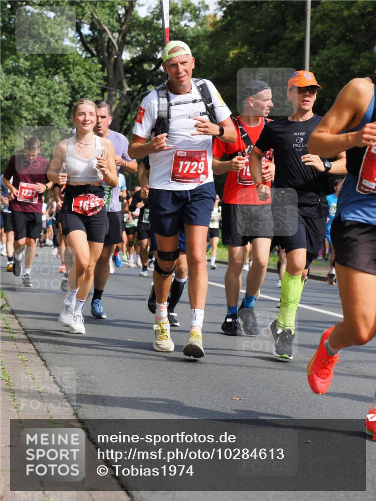 13.09.2026 - 21. swb-Marathon Bremen TobiasT http://msf.ph/oto/10284613 13.09.2026 12:09:47 Laufen 1237, 16, 1729 meine-sportfotos.de