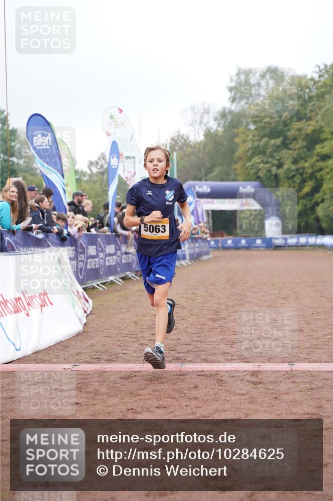 13.09.2026 - Airport Race Dennis Weichert http://msf.ph/oto/10284625 13.09.2026 10:25:54 Ziel 5063, 5139, 5414 meine-sportfotos.de