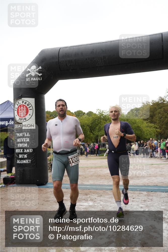 13.09.2026 - Stadtparktriathlon Patografie http://msf.ph/oto/10284629 13.09.2026 13:05:24 Ziel 981, 1008, 1011, 1026, 1047 meine-sportfotos.de