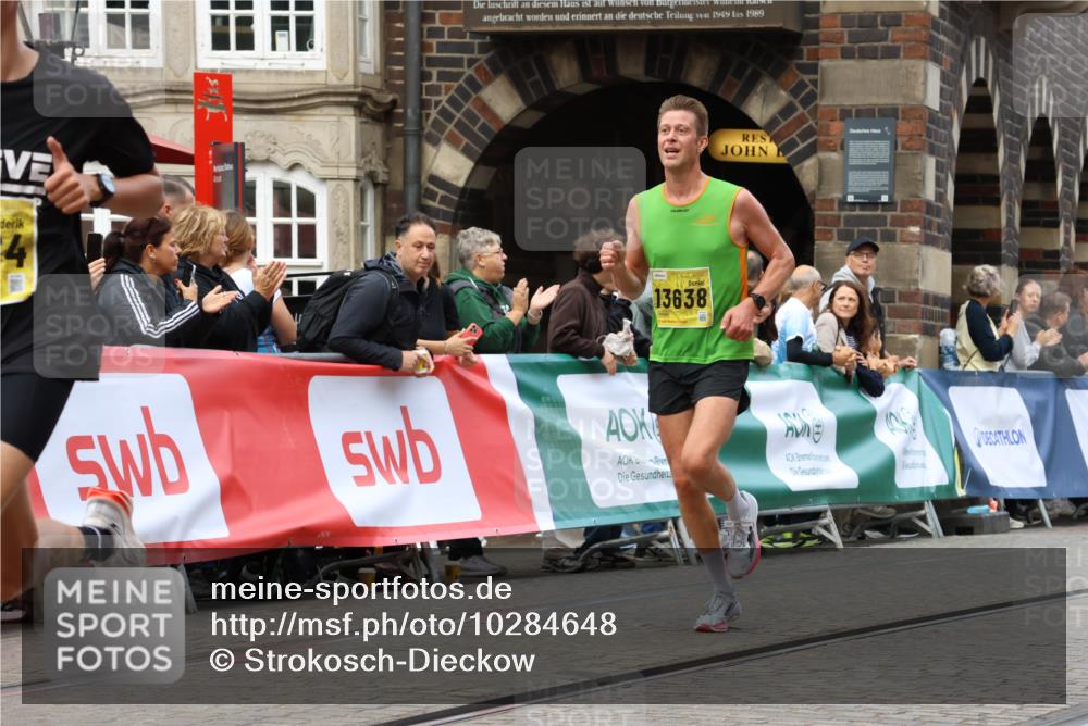 13.09.2026 - 21. swb-Marathon Bremen Strokosch-Dieckow http://msf.ph/oto/10284648 13.09.2026 10:32:34 Ziel 13543, 13564, 13582, 13632, 13638, 13639, 13550, 13599, 13622 meine-sportfotos.de