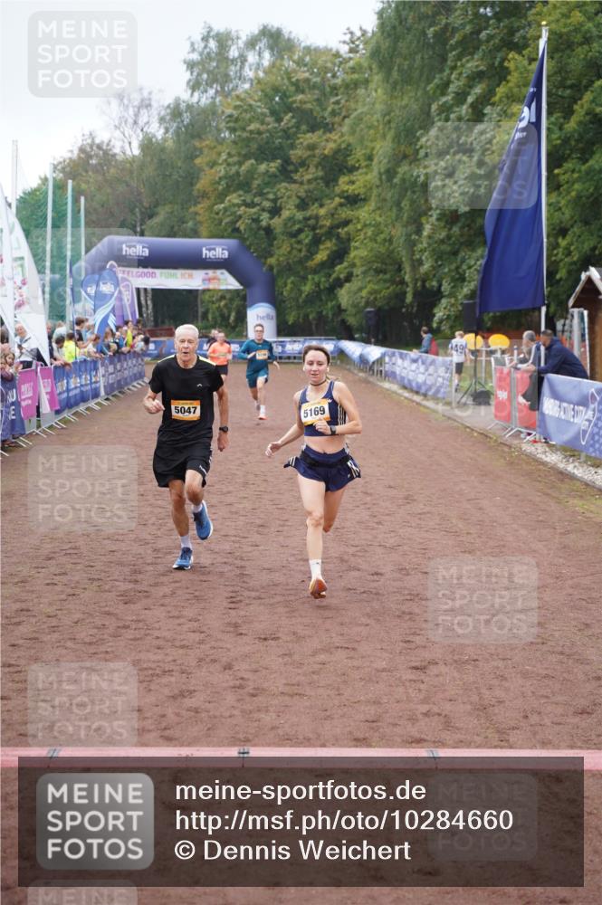 13.09.2026 - Airport Race Dennis Weichert http://msf.ph/oto/10284660 13.09.2026 10:26:15 Ziel 5047, 5169, 5299 meine-sportfotos.de