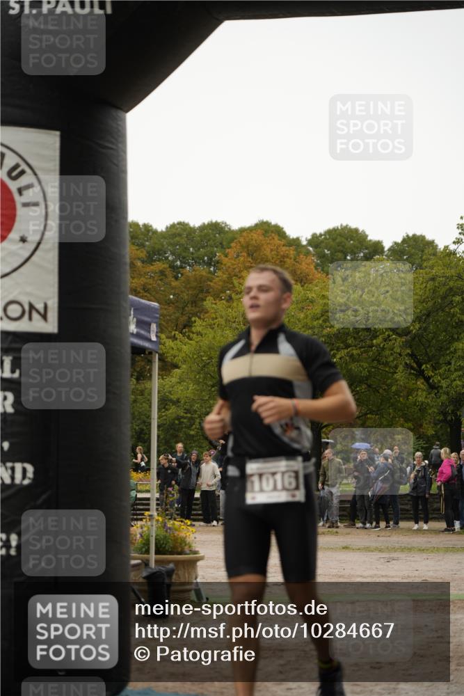 13.09.2026 - Stadtparktriathlon Patografie http://msf.ph/oto/10284667 13.09.2026 13:05:37 Ziel 1011, 1016 meine-sportfotos.de