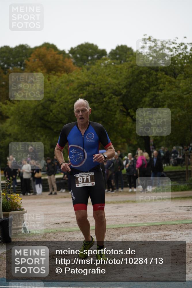 13.09.2026 - Stadtparktriathlon Patografie http://msf.ph/oto/10284713 13.09.2026 13:06:04 Ziel 861, 971, 1064, 1068 meine-sportfotos.de