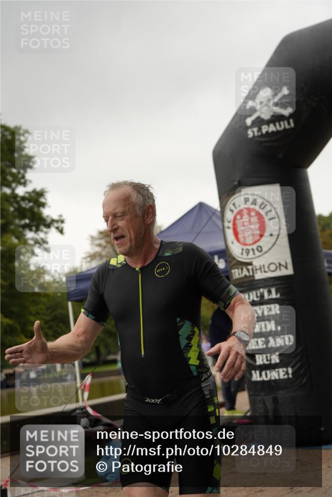 13.09.2026 - Stadtparktriathlon Patografie http://msf.ph/oto/10284849 13.09.2026 13:08:46 Ziel 977 meine-sportfotos.de