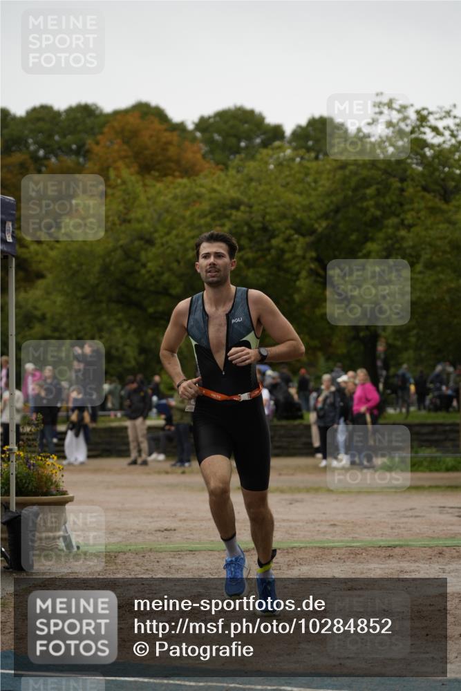 13.09.2026 - Stadtparktriathlon Patografie http://msf.ph/oto/10284852 13.09.2026 13:09:21 Ziel 1056 meine-sportfotos.de