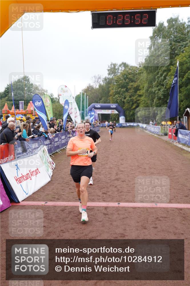 13.09.2026 - Airport Race Dennis Weichert http://msf.ph/oto/10284912 13.09.2026 10:26:25 Ziel 5299, 5362, 5444, 5454 meine-sportfotos.de