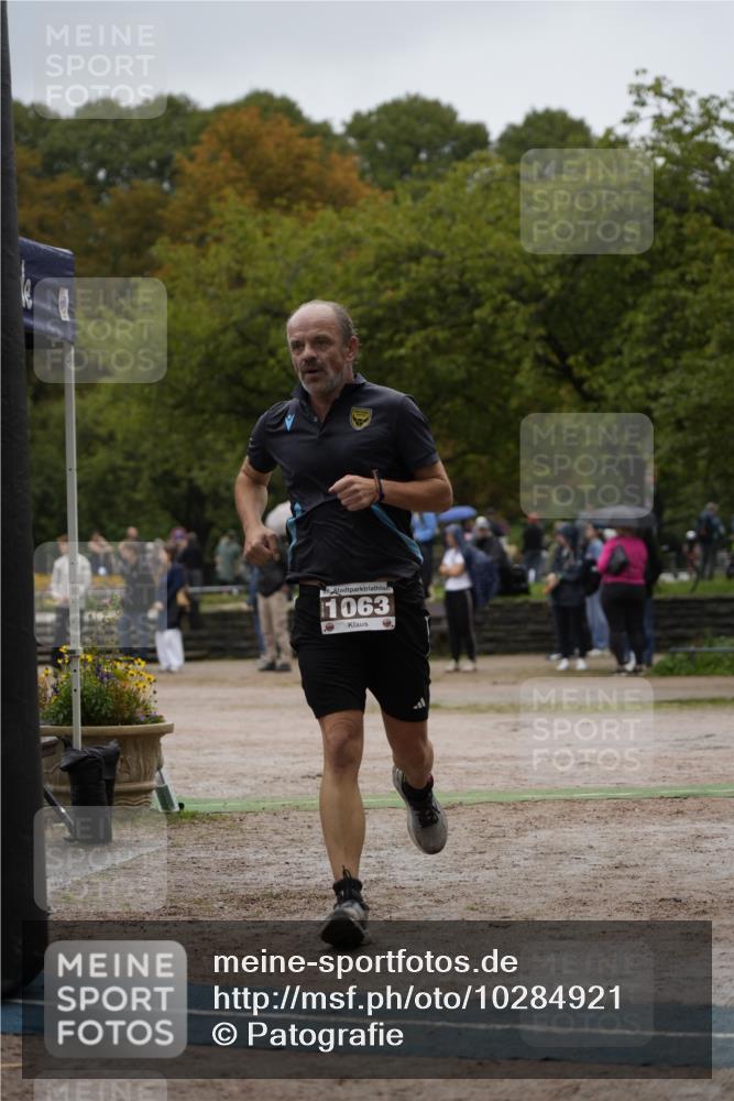 13.09.2026 - Stadtparktriathlon Patografie http://msf.ph/oto/10284921 13.09.2026 13:11:37 Ziel 1063 meine-sportfotos.de