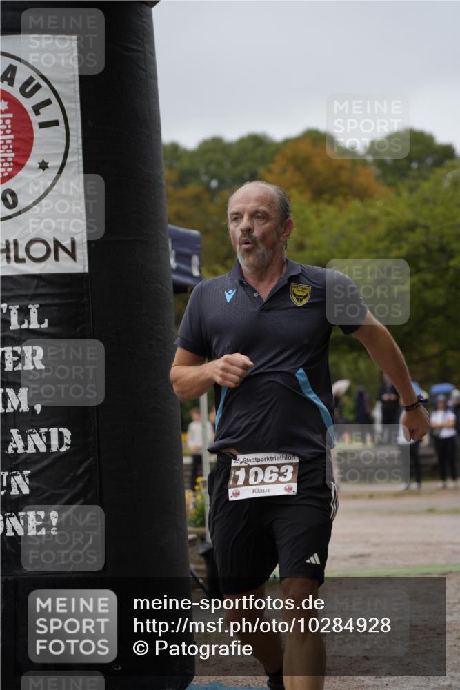 13.09.2026 - Stadtparktriathlon Patografie http://msf.ph/oto/10284928 13.09.2026 13:11:38 Ziel 1063 meine-sportfotos.de