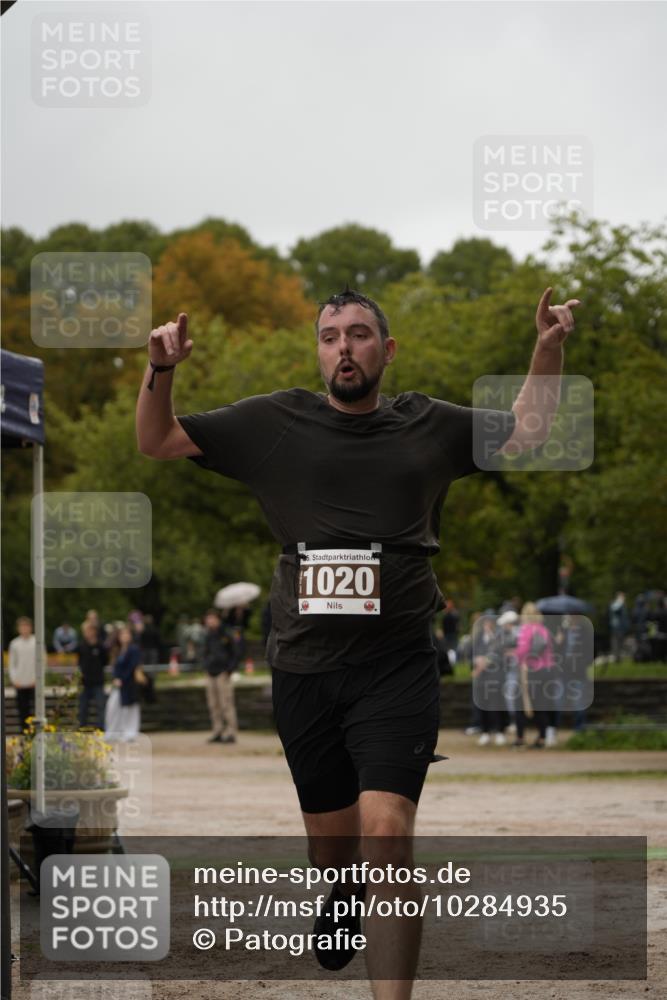 13.09.2026 - Stadtparktriathlon Patografie http://msf.ph/oto/10284935 13.09.2026 13:12:05 Ziel 1020, 1124 meine-sportfotos.de
