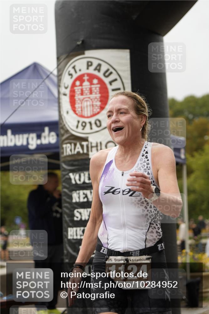 13.09.2026 - Stadtparktriathlon Patografie http://msf.ph/oto/10284952 13.09.2026 13:12:13 Ziel 1124 meine-sportfotos.de