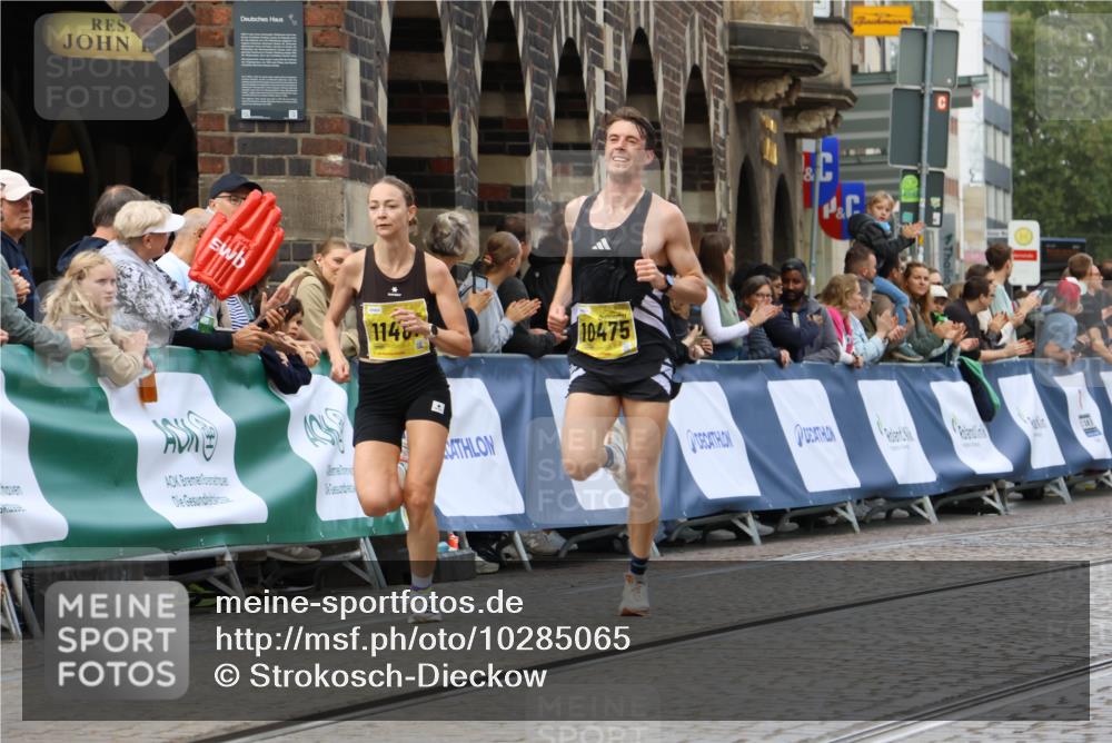 13.09.2026 - 21. swb-Marathon Bremen Strokosch-Dieckow http://msf.ph/oto/10285065 13.09.2026 10:33:45 Ziel 10366, 11059, 11652, 10797, 13541 meine-sportfotos.de
