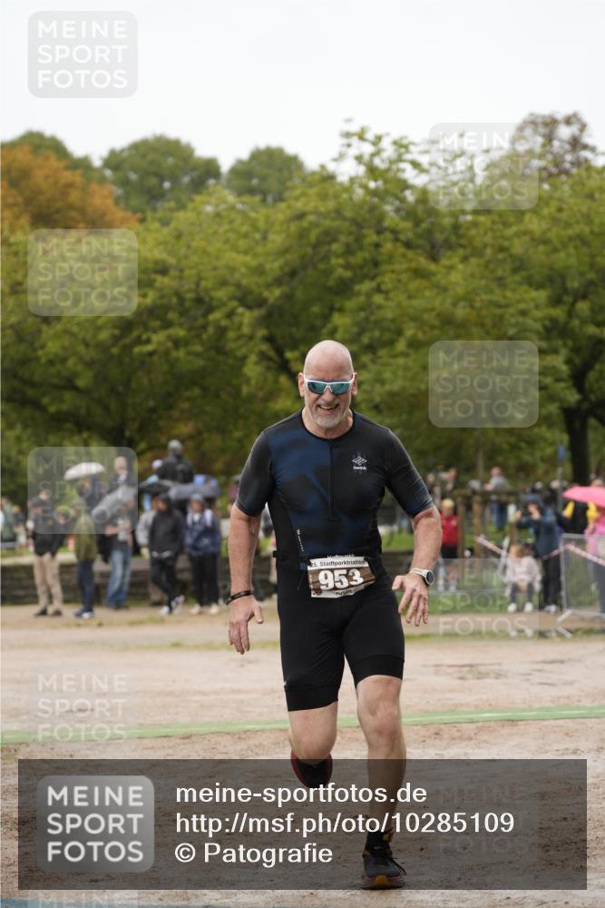 13.09.2026 - Stadtparktriathlon Patografie http://msf.ph/oto/10285109 13.09.2026 13:17:15 Ziel 953, 956 meine-sportfotos.de