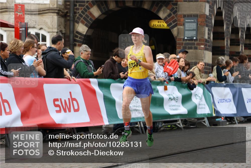 13.09.2026 - 21. swb-Marathon Bremen Strokosch-Dieckow http://msf.ph/oto/10285131 13.09.2026 10:33:50 Ziel 10366, 10475, 11059, 11481, 11652, 13530, 10797 meine-sportfotos.de
