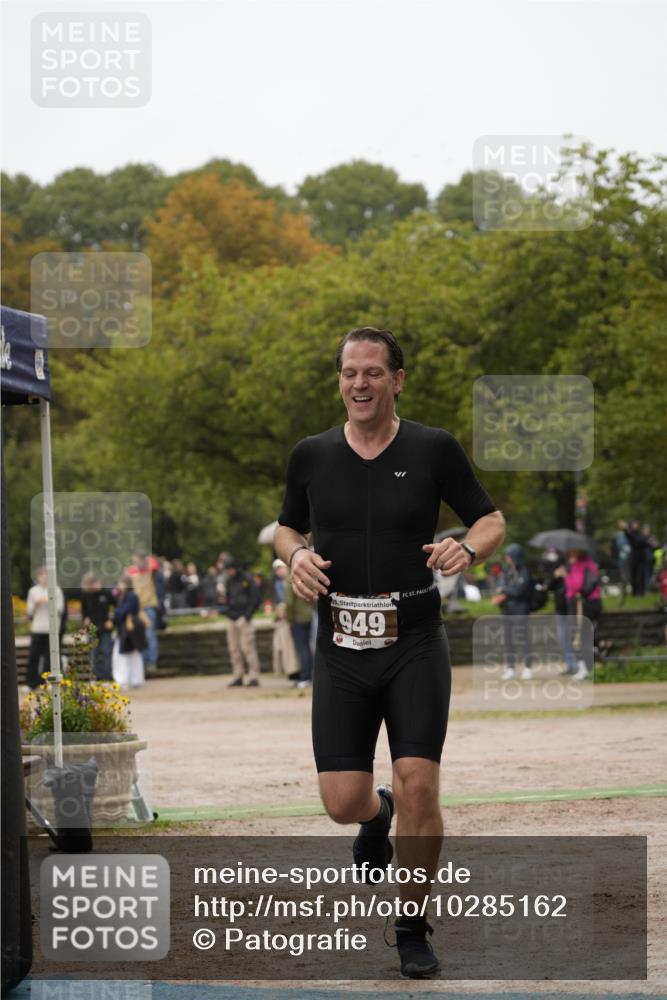 13.09.2026 - Stadtparktriathlon Patografie http://msf.ph/oto/10285162 13.09.2026 13:18:21 Ziel 949, 1005 meine-sportfotos.de