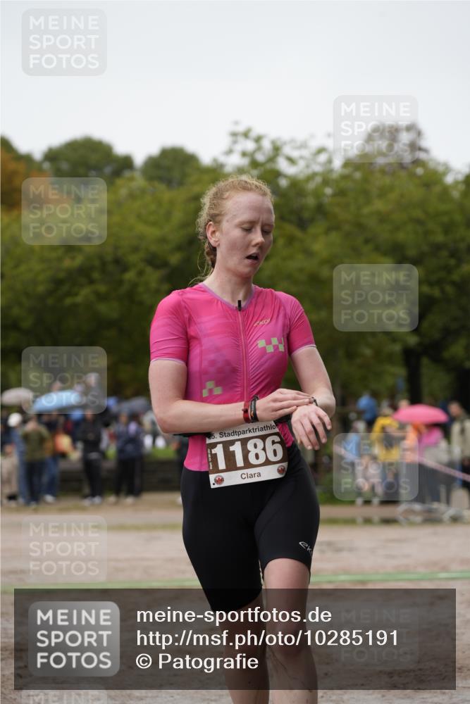 13.09.2026 - Stadtparktriathlon Patografie http://msf.ph/oto/10285191 13.09.2026 13:19:54 Ziel 1186 meine-sportfotos.de