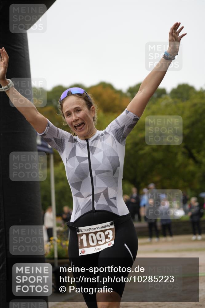 13.09.2026 - Stadtparktriathlon Patografie http://msf.ph/oto/10285223 13.09.2026 13:21:26 Ziel 1093 meine-sportfotos.de