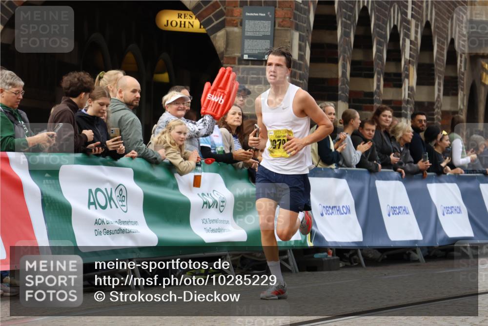 13.09.2026 - 21. swb-Marathon Bremen Strokosch-Dieckow http://msf.ph/oto/10285229 13.09.2026 10:34:02 Ziel 10366, 10475, 11059, 11481, 12459, 13530, 13541, 13605, 13610 meine-sportfotos.de