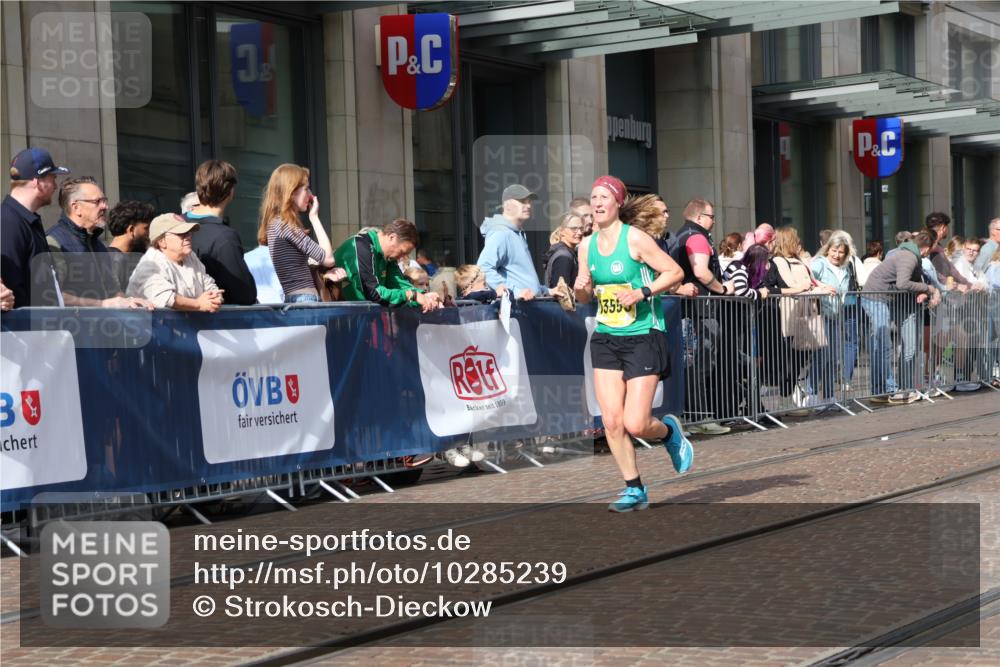 13.09.2026 - 21. swb-Marathon Bremen Strokosch-Dieckow http://msf.ph/oto/10285239 13.09.2026 10:38:15 Ziel 10441, 12370, 13507, 13539, 10302, 11142, 12538, 13551, 13553, 13559, 13584, 13587, 13636 meine-sportfotos.de