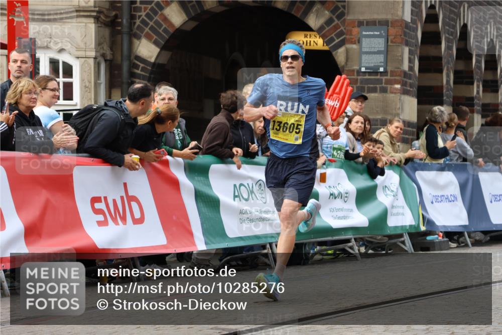 13.09.2026 - 21. swb-Marathon Bremen Strokosch-Dieckow http://msf.ph/oto/10285276 13.09.2026 10:34:21 Ziel 10797, 13605, 11418 meine-sportfotos.de