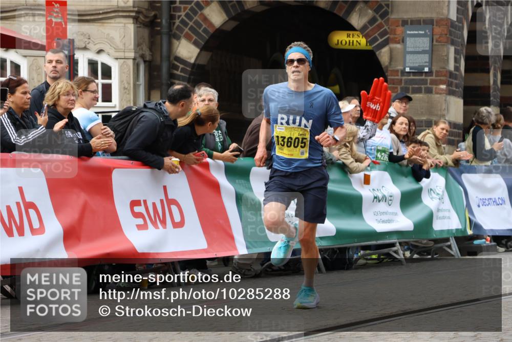 13.09.2026 - 21. swb-Marathon Bremen Strokosch-Dieckow http://msf.ph/oto/10285288 13.09.2026 10:34:22 Ziel 10797, 13605, 10818, 11418, 13637 meine-sportfotos.de