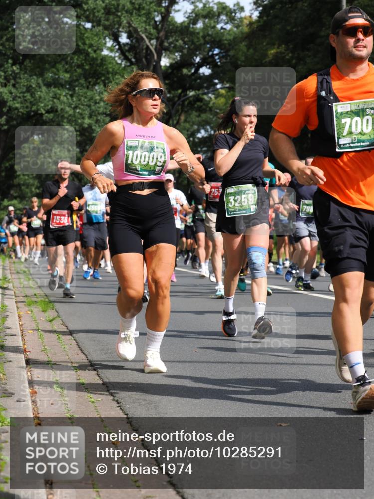 13.09.2026 - 21. swb-Marathon Bremen TobiasT http://msf.ph/oto/10285291 13.09.2026 12:11:53 Laufen 1536, 10009, 1, 3259, 798, 700, 21 meine-sportfotos.de