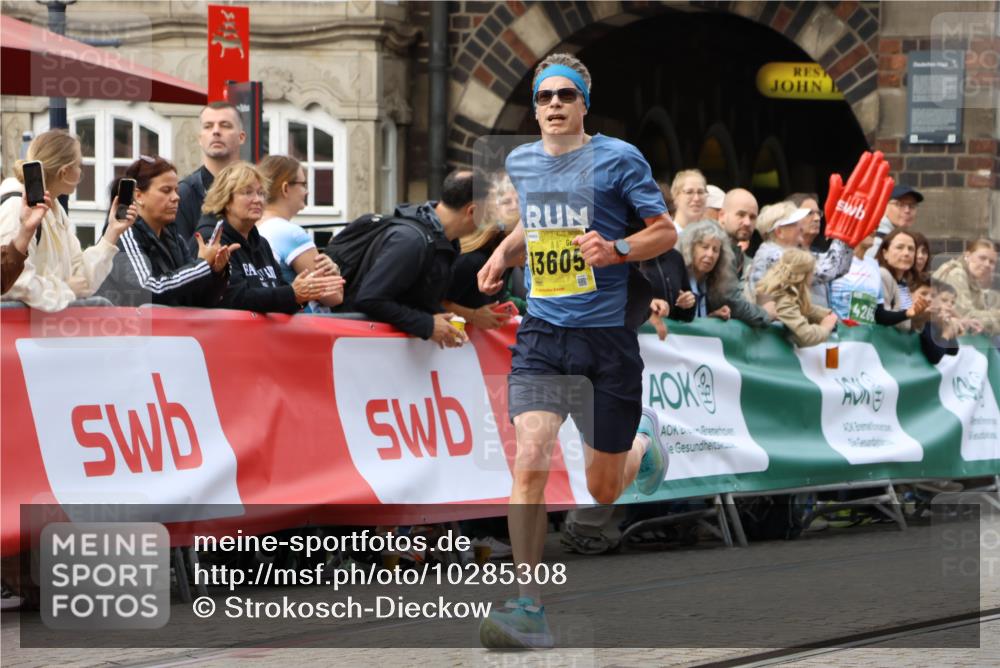 13.09.2026 - 21. swb-Marathon Bremen Strokosch-Dieckow http://msf.ph/oto/10285308 13.09.2026 10:34:22 Ziel 10797, 13605, 10818, 11418, 13637 meine-sportfotos.de