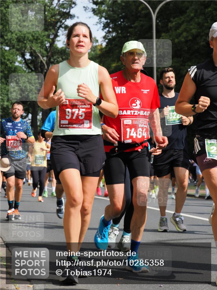 13.09.2026 - 21. swb-Marathon Bremen TobiasT http://msf.ph/oto/10285358 13.09.2026 12:12:10 Laufen 1726, 975, 0265, 21, 1464, 1740, 732, 21 meine-sportfotos.de