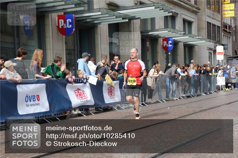 13.09.2026 - 21. swb-Marathon Bremen Strokosch-Dieckow http://msf.ph/oto/10285410 13.09.2026 10:38:39 Ziel 10782, 10926, 11127, 11338, 12003, 10441, 12370, 13507, 13539 meine-sportfotos.de