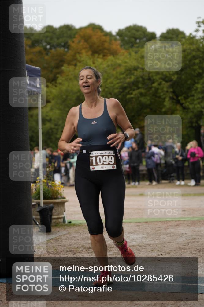 13.09.2026 - Stadtparktriathlon Patografie http://msf.ph/oto/10285428 13.09.2026 13:25:21 Ziel 1099 meine-sportfotos.de