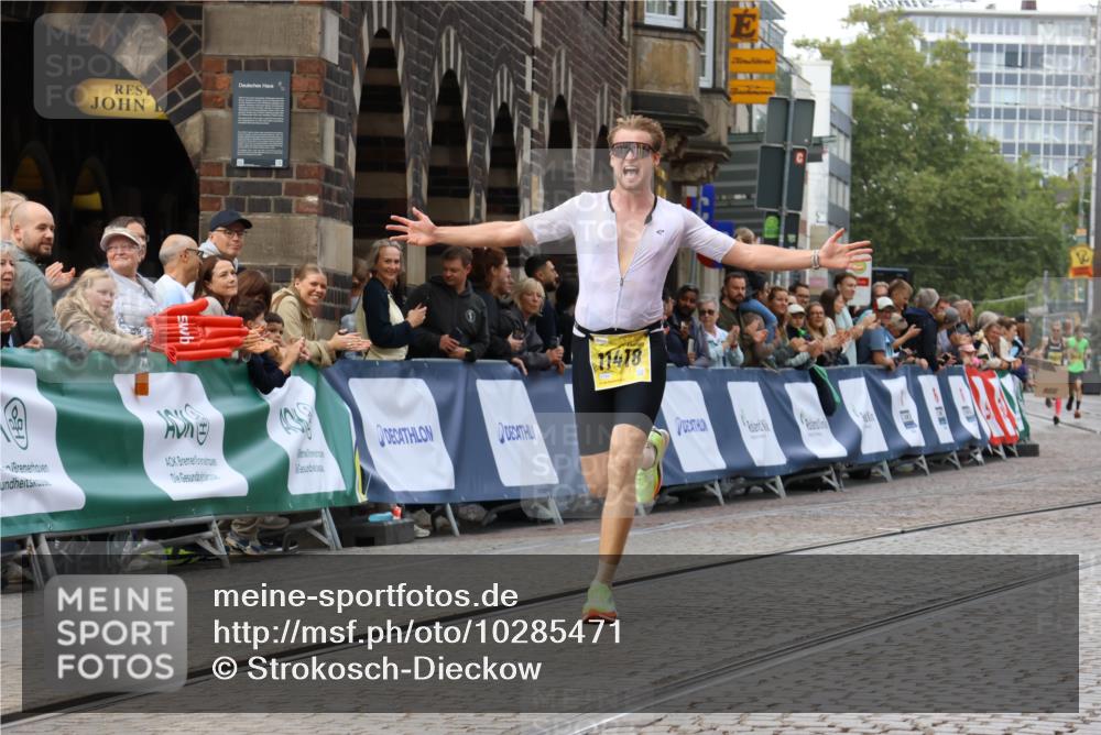 13.09.2026 - 21. swb-Marathon Bremen Strokosch-Dieckow http://msf.ph/oto/10285471 13.09.2026 10:34:33 Ziel 13605, 13610, 13633, 10818, 12358, 12413, 12540, 13637 meine-sportfotos.de