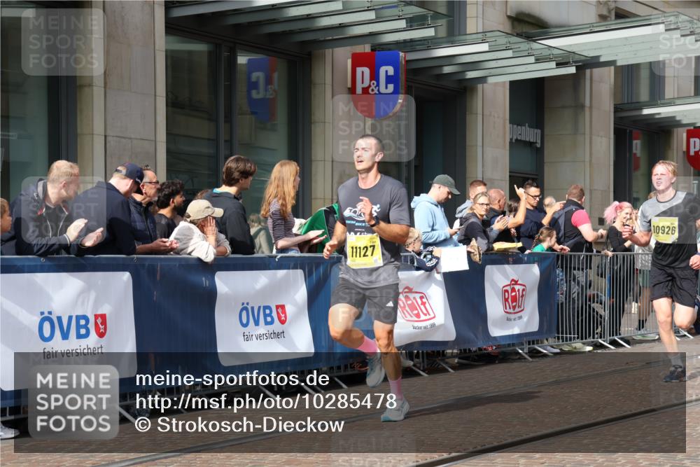 13.09.2026 - 21. swb-Marathon Bremen Strokosch-Dieckow http://msf.ph/oto/10285478 13.09.2026 10:38:49 Ziel 10782, 11227, 11338, 11454, 12003, 13641, 10441, 10926, 11127, 12370, 13507, 13539 meine-sportfotos.de