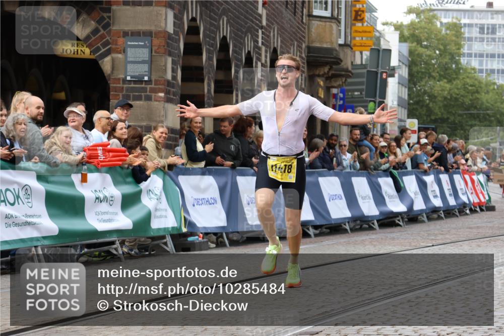13.09.2026 - 21. swb-Marathon Bremen Strokosch-Dieckow http://msf.ph/oto/10285484 13.09.2026 10:34:34 Ziel 11418, 13605, 13610, 13633, 10818, 12358, 12413, 12540, 13637 meine-sportfotos.de